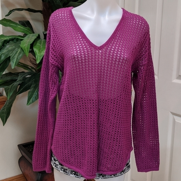 Jeanne Pierre Women's Fuchsia V-Neck Open Knit Top Size Medium - Picture 2 of 6